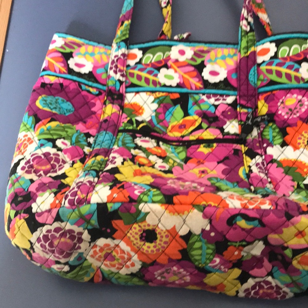 Vera Bradley tote